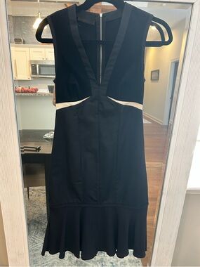 Narciso Rodriguez Black Sleeveless V-Neck Dress with Cream Accents